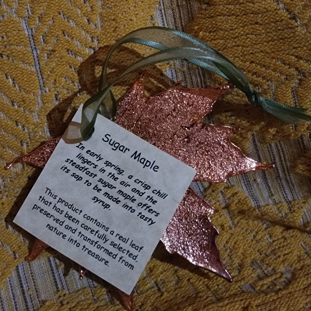 🤎Copper🤎 Electroplated Leaf Ornament - Picture 4 of 4